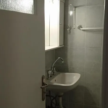 דירה Small And Practical νο1 *