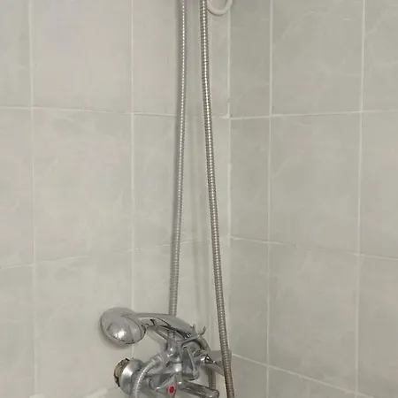 Small And Practical νο1 * Límni
